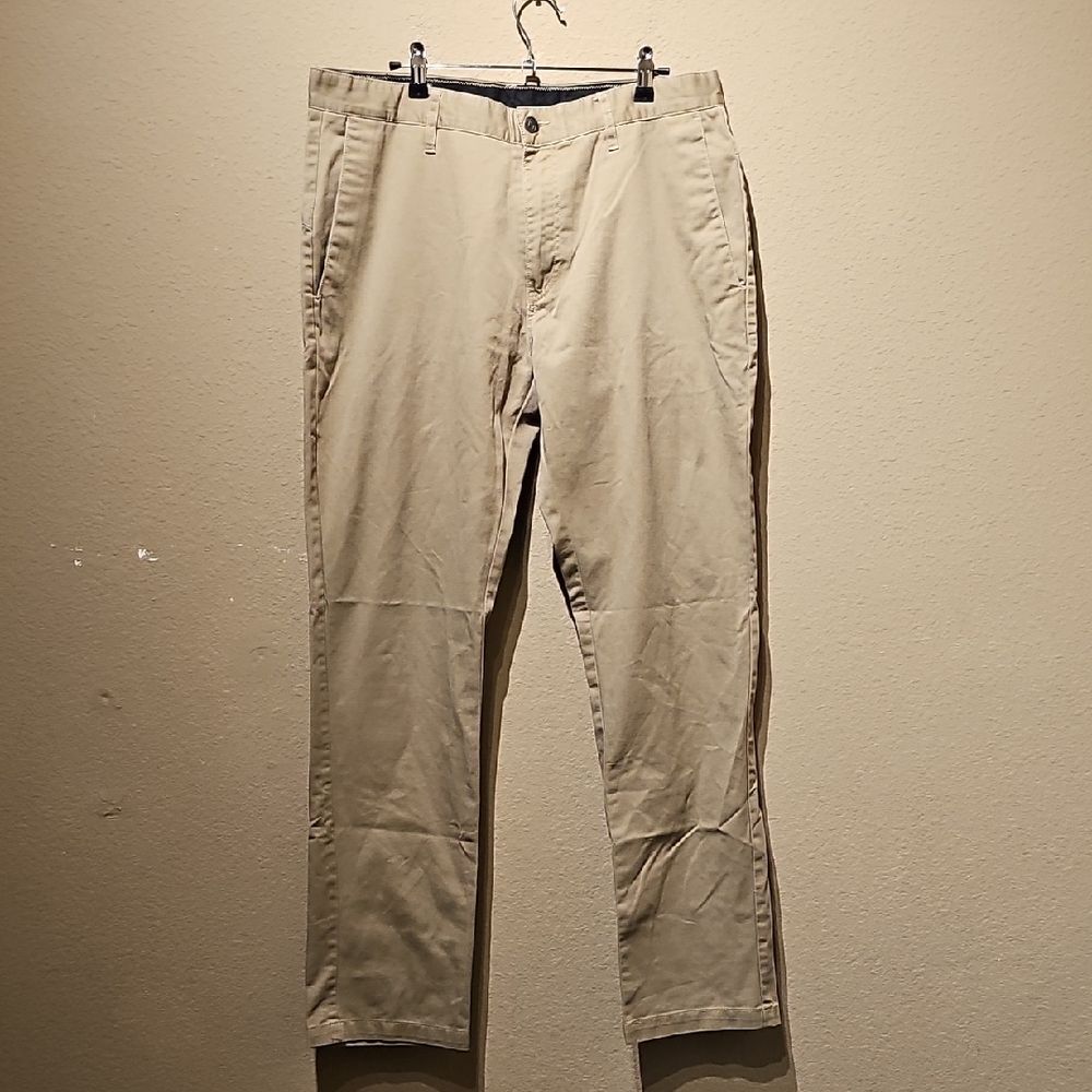 Volcom Men's Khaki Tan Chinos Size 34